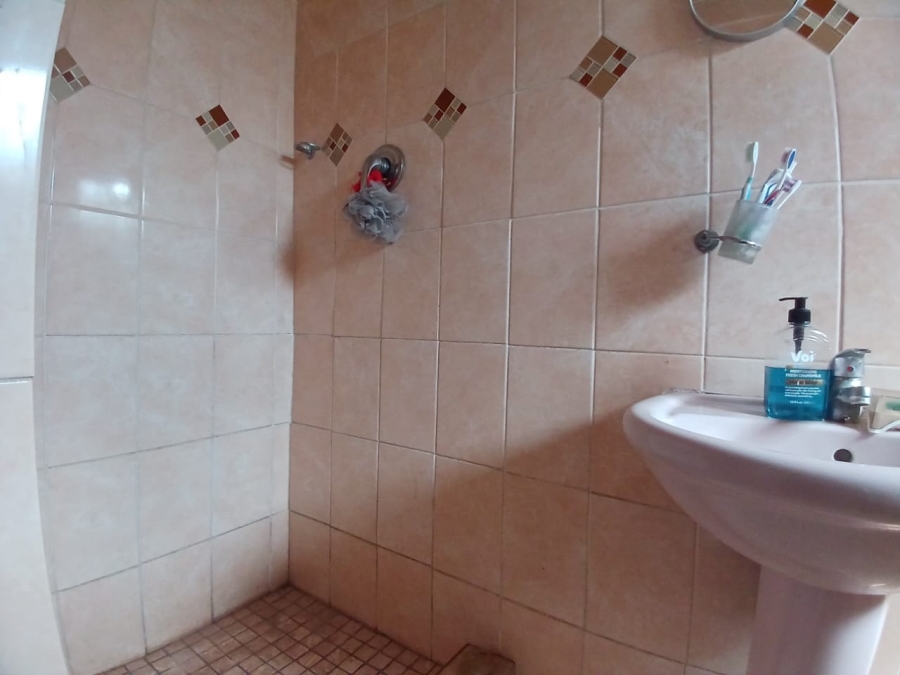 3 Bedroom Property for Sale in Mdantsane Nu 16 Eastern Cape